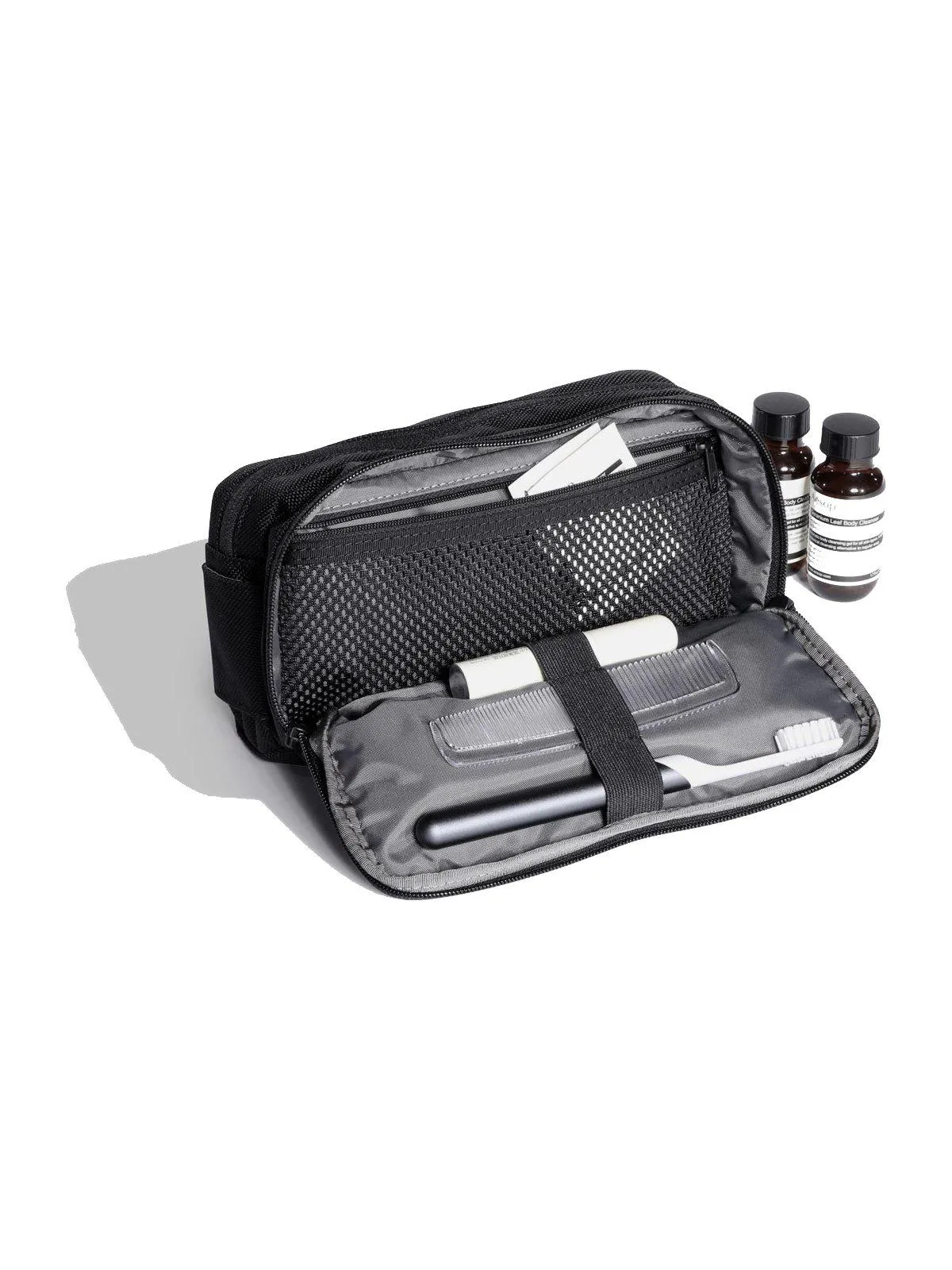 AER Dopp Kit Black